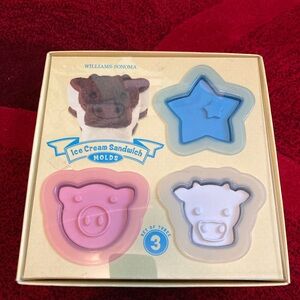 Williams Sonoma | Animal and Star Ice Cream Sandwich Molds | NWT